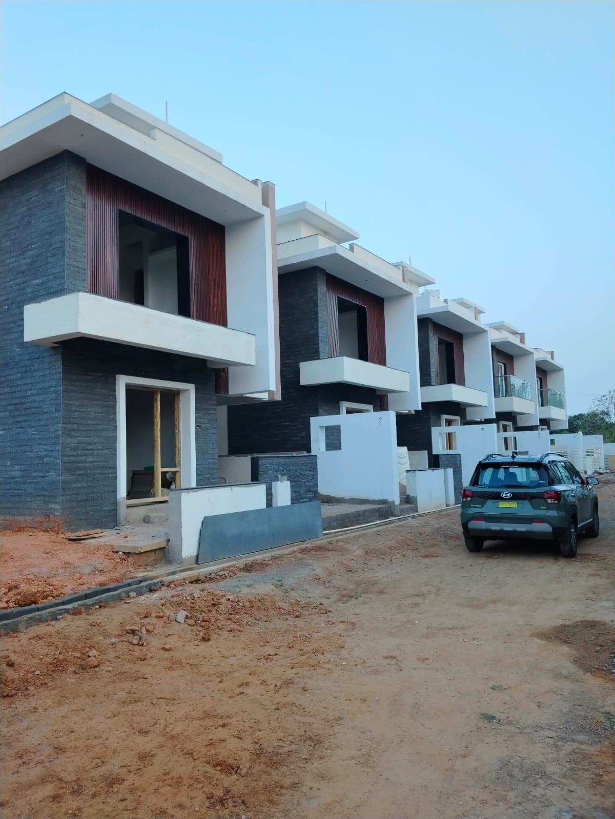 Premium Villas P+G+2 — Kapuluppada IT Corridor